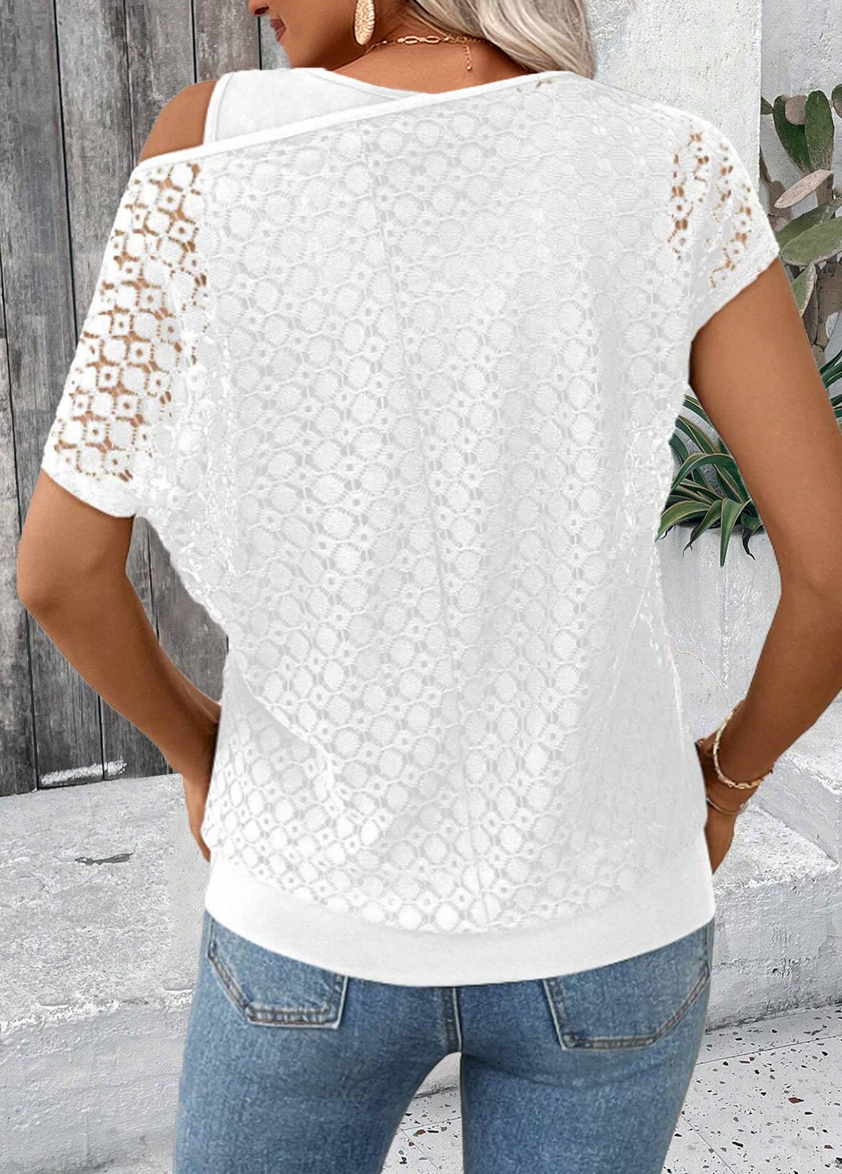 White Jacquard Short Sleeve Round Neck T Shirt USD 29.98